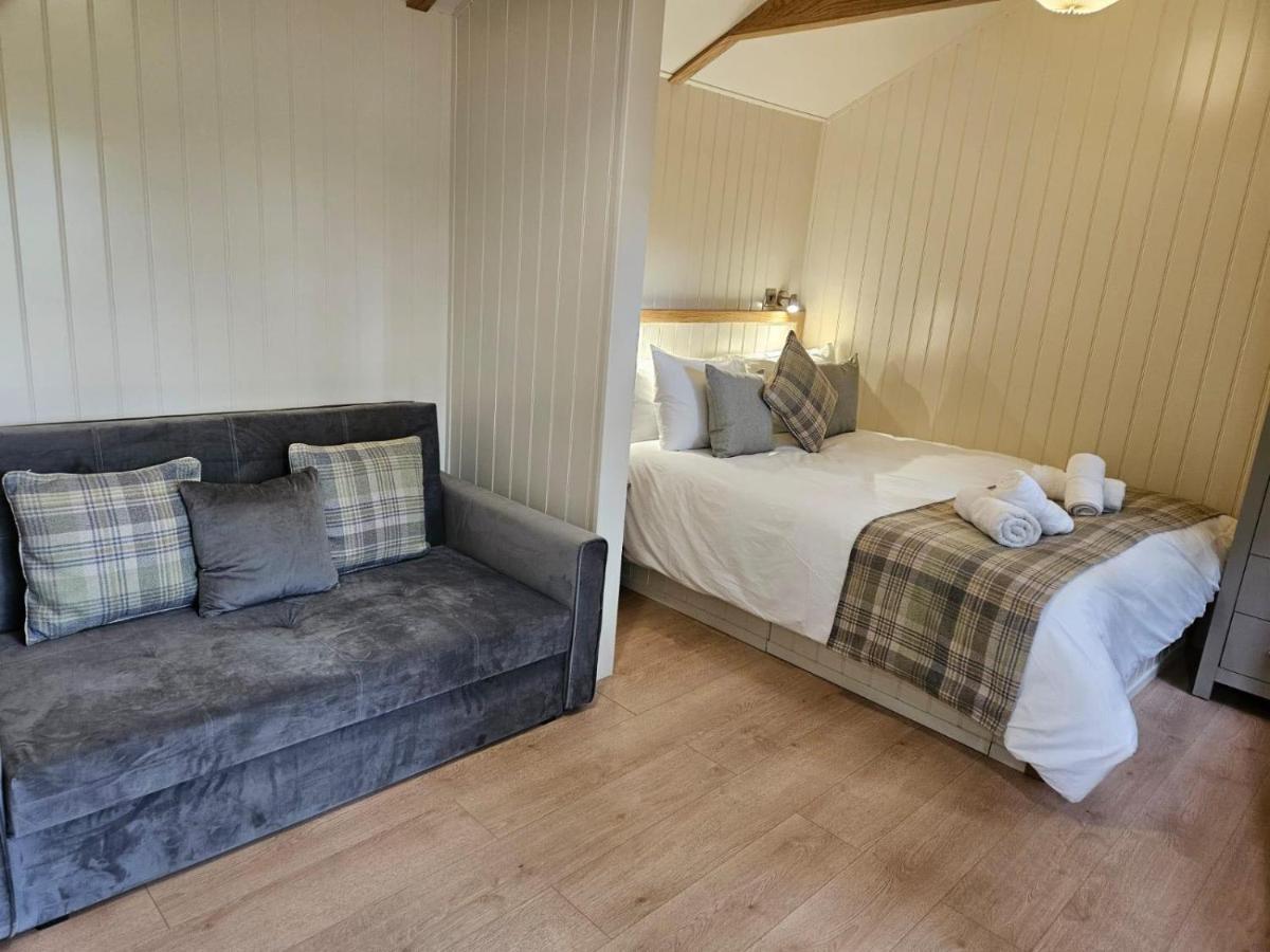קרנארפון Woodland Shepherds Hut - 'Saga' מראה חיצוני תמונה